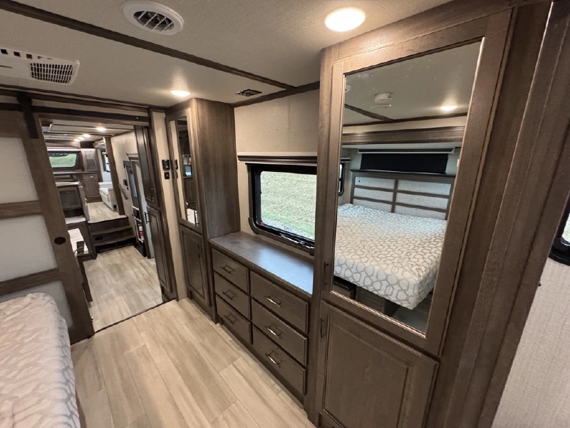 2022 GRAND DESIGN SOLITUDE 380FL
