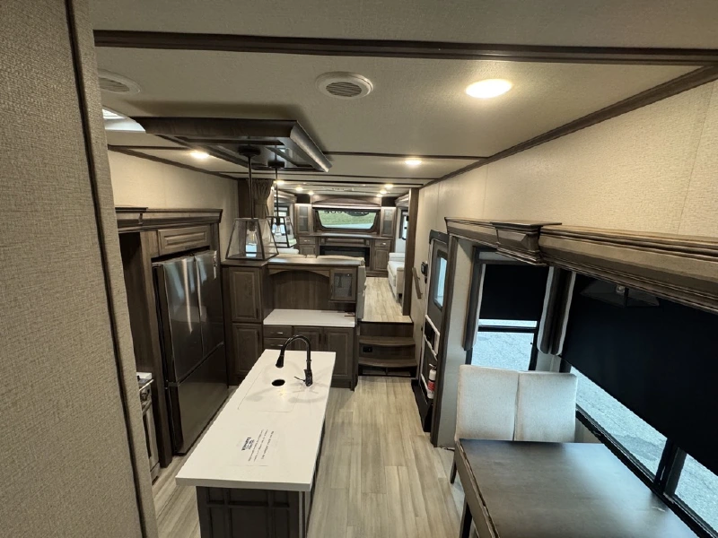 2022 GRAND DESIGN SOLITUDE 380FL
