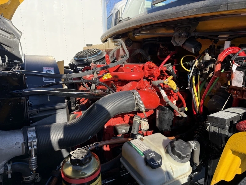 2018 FREIGHTLINER BUSINESS CLASS M2 106