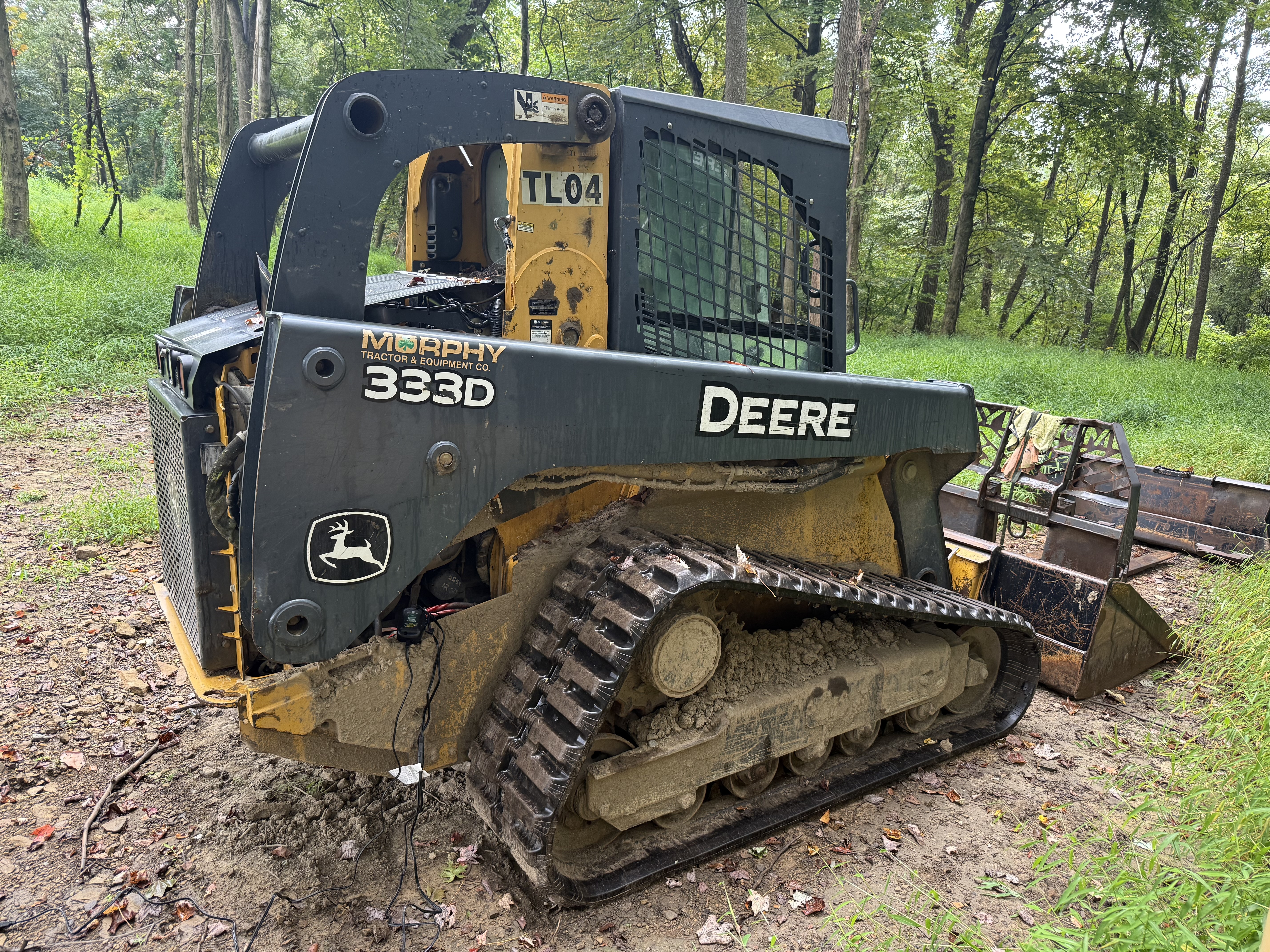 2012 JOHN DEERE 333 D in Murrysville, PA