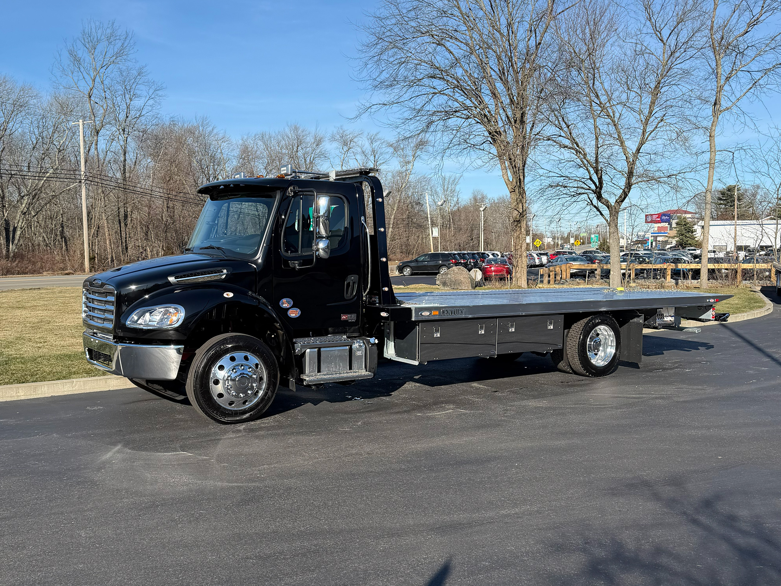 2026 FREIGHTLINER BUSINESS CLASS M2 106 in Plainville, MA