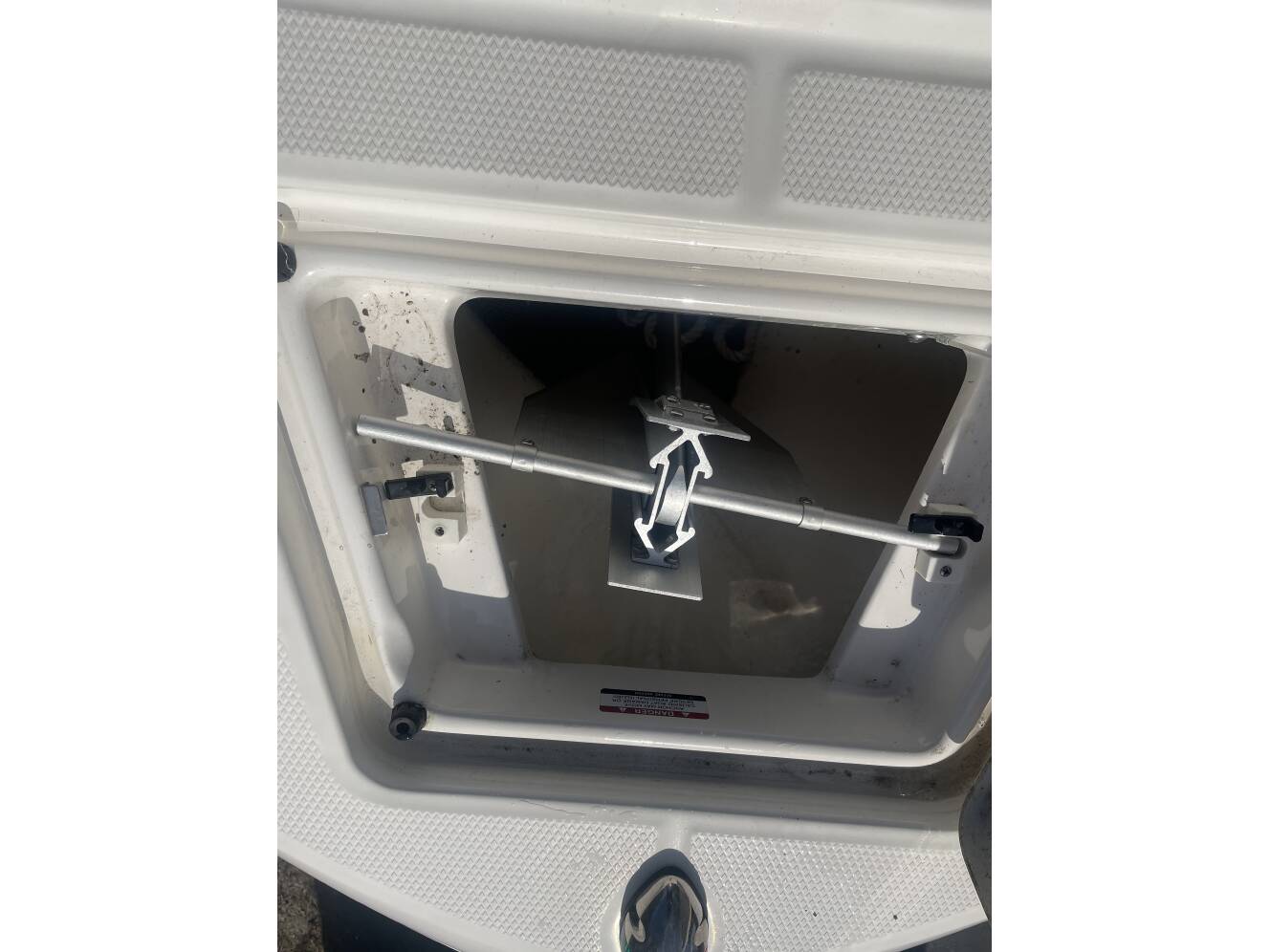 A photo of this 2019 Robalo 202