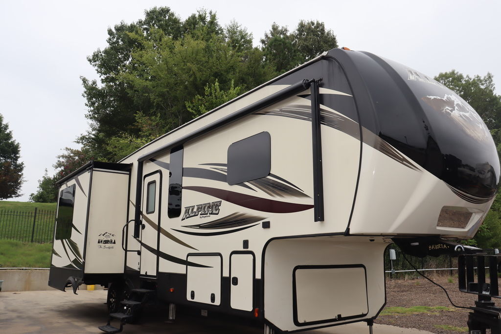 Used 2016 Keystone RV Alpine 3100RL/ 3101RL For Sale in Southaven, MS ...