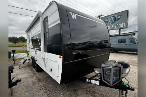 2026 Winnebago Thrive 18FBS in livingston TX