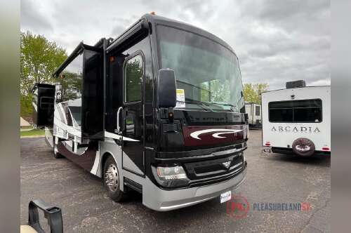 2018 Fleetwood Rv Pace Arrow LXE 38N in shakopee MN