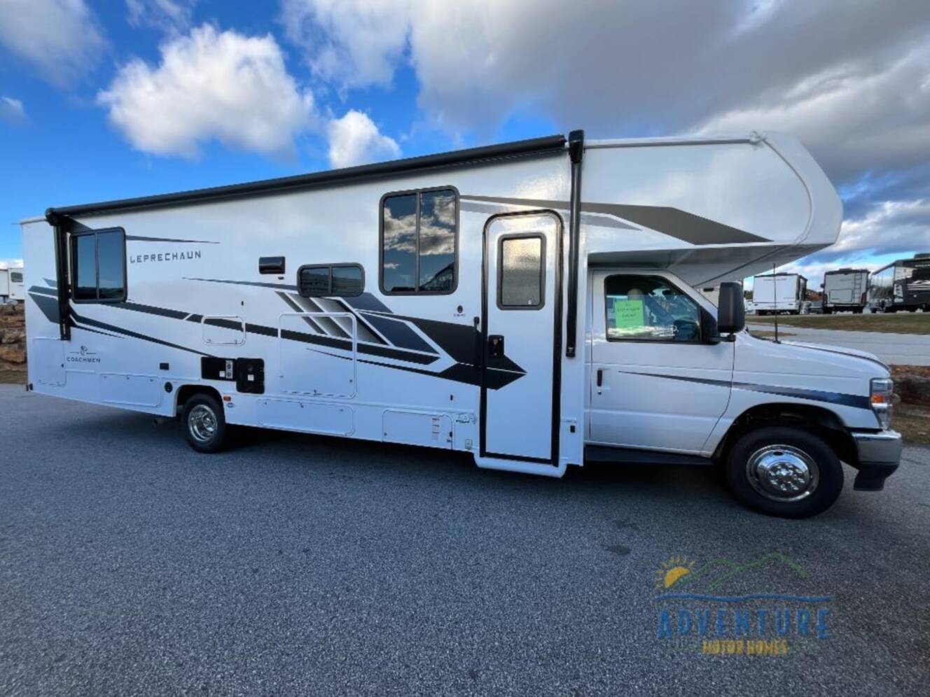 A photo of this 2026 Coachmen Rv Leprechaun 319MB Ford 450