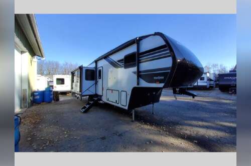 2026 Grand Design Reflection 303RLS in fitchburg WI