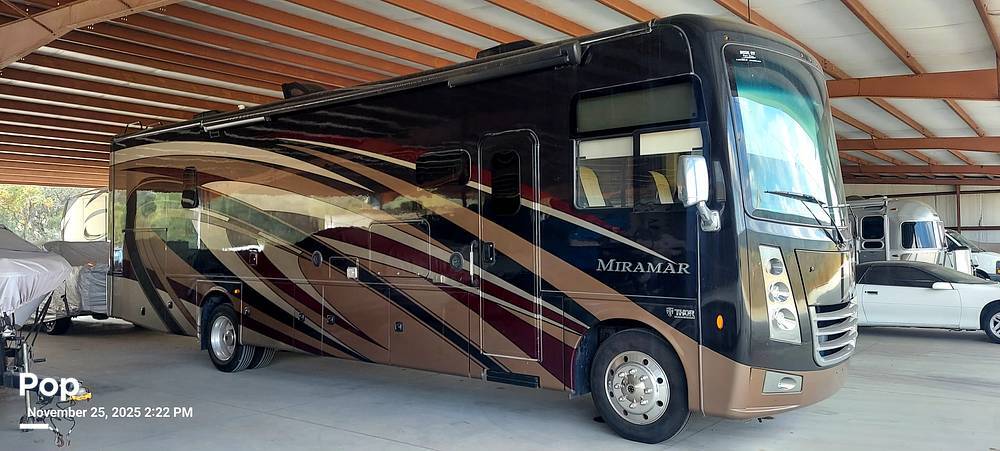2017 Thor Motor Coach Miramar 34.2 in davenport FL