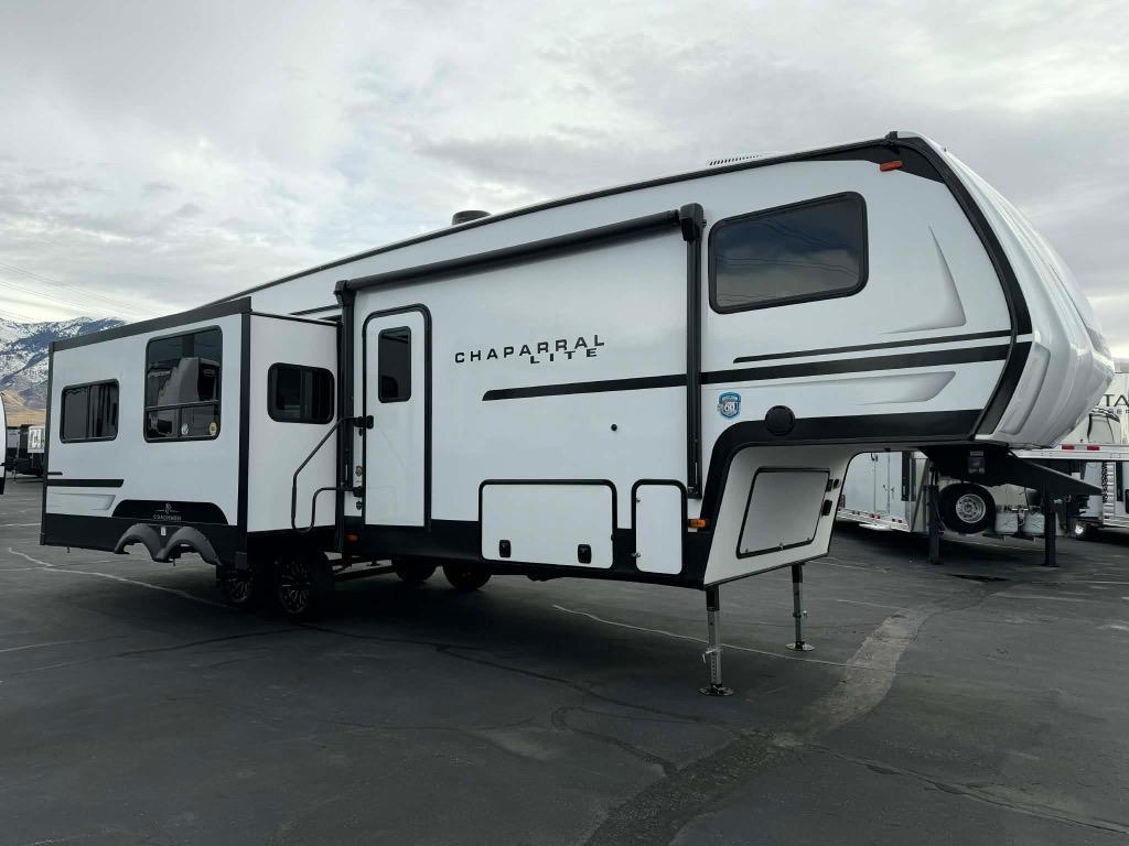 2026 Coachmen Chaparral Lite 30RLS in tremonton UT