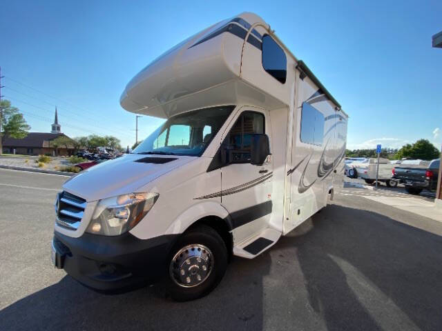2017 Forest River SUNSEEKER 2400S MBS in washington UT