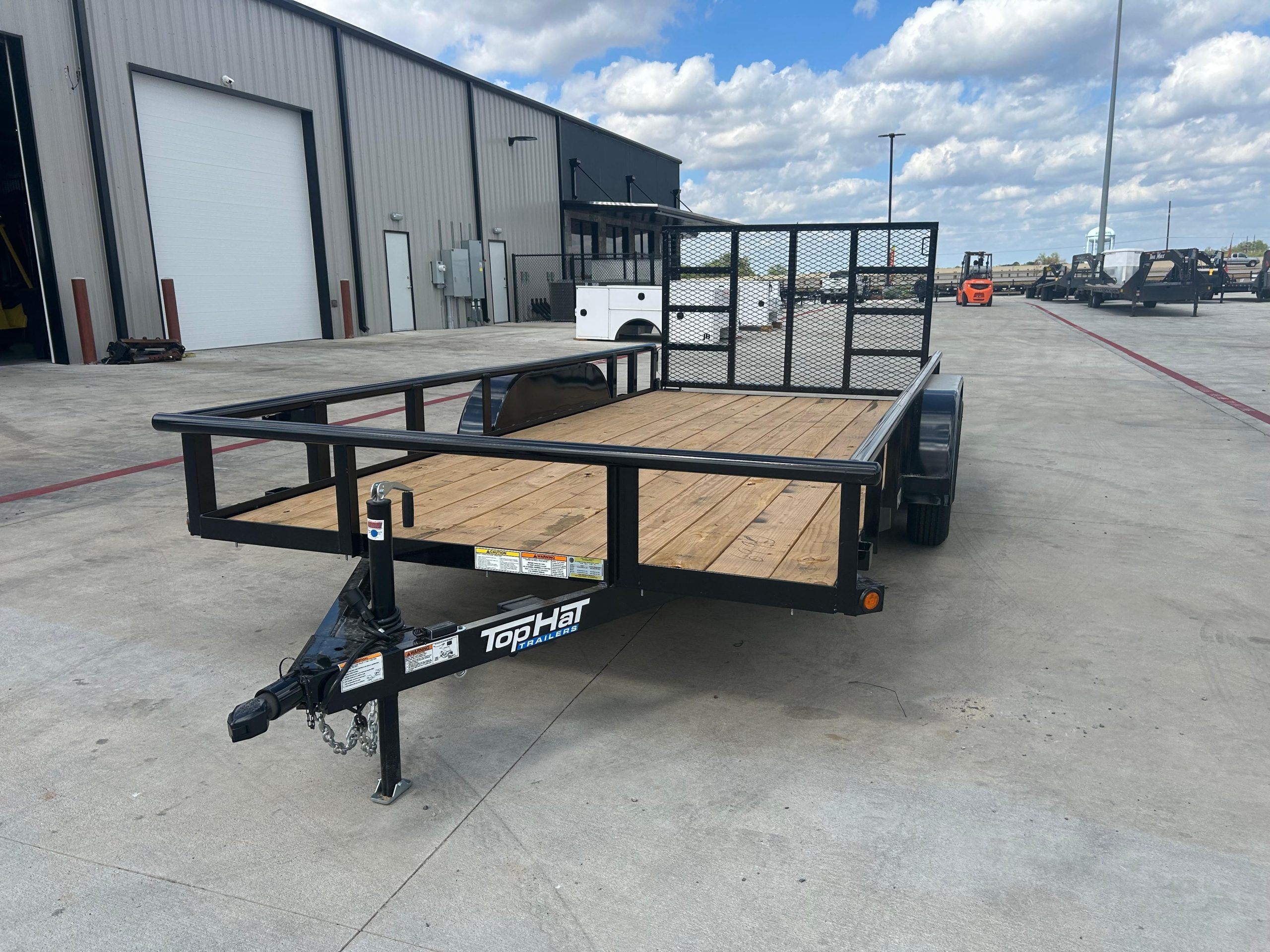 2026 TOP HAT 16'x83" Utility Trailer in Beasley, TX