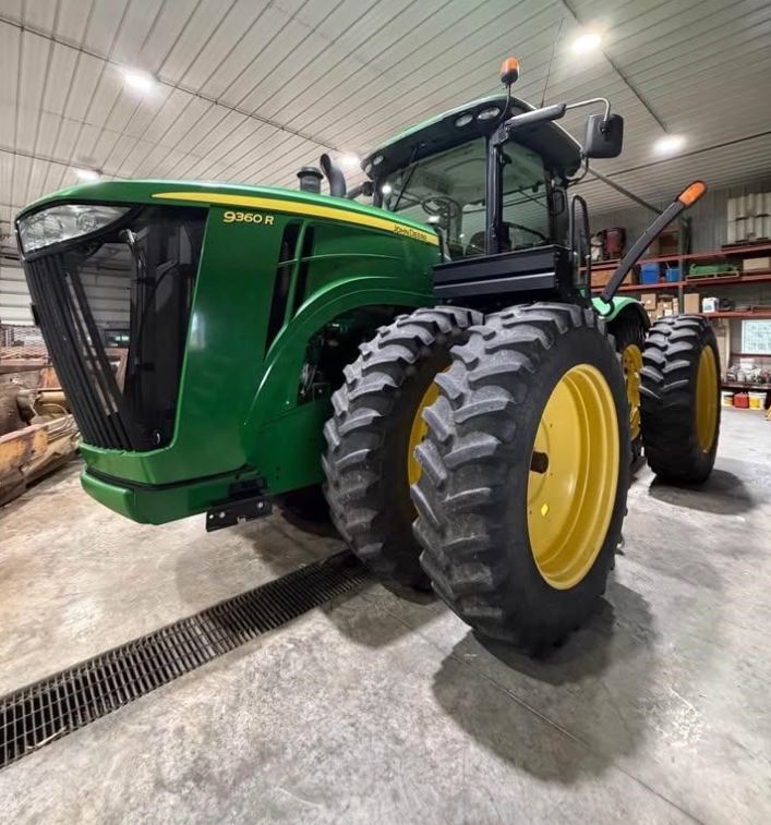 2013 JOHN DEERE 9360R in Bennett, IA