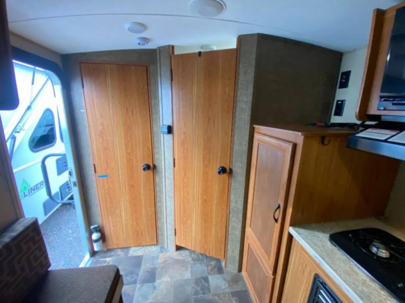 A photo of this 2016 Starcraft AR-ONE 18QB