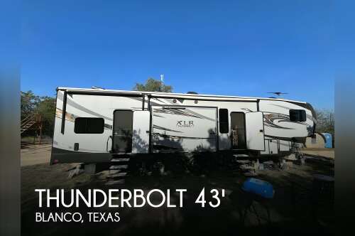 2017 Forest River Thunderbolt XLR 420AMP in blanco TX