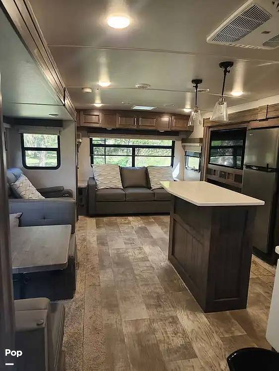 2022 Forest River Flagstaff 29RLBS in red rock TX