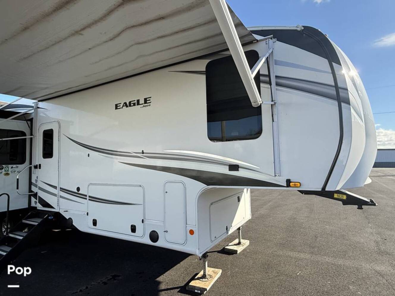 A photo of this 2022 Jayco Eagle 317RLOK