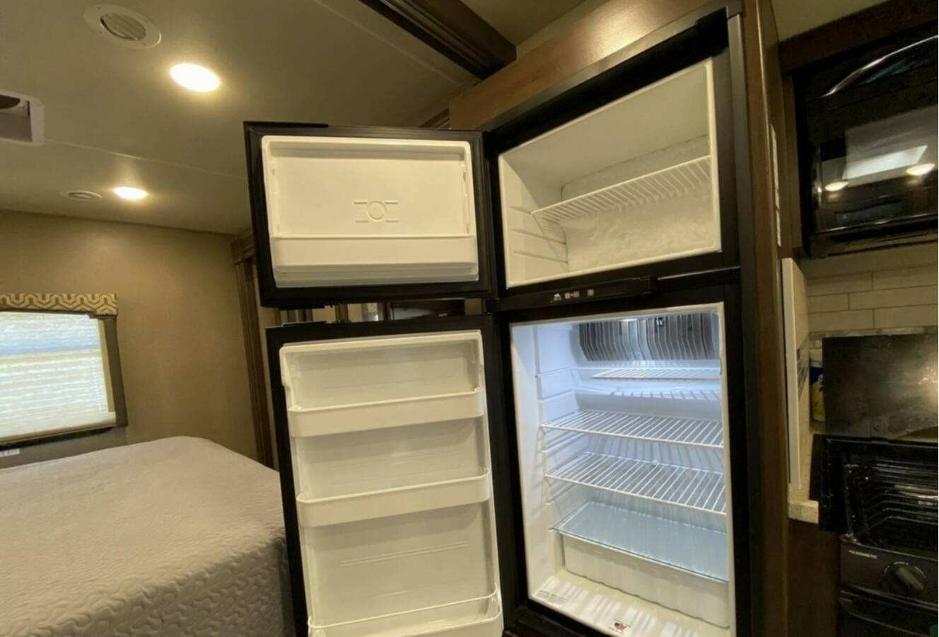 A photo of this 2018 Thor Motor Coach HURRICANE 29M