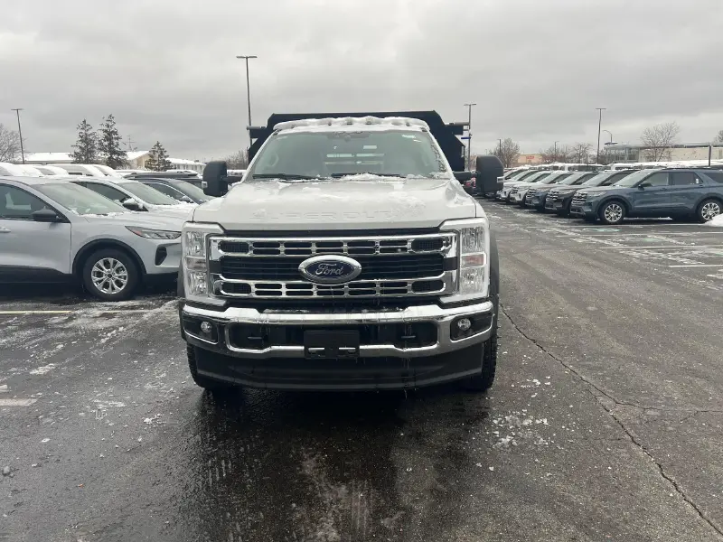 2025 FORD F550
