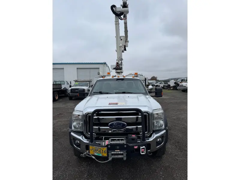 2012 FORD F550