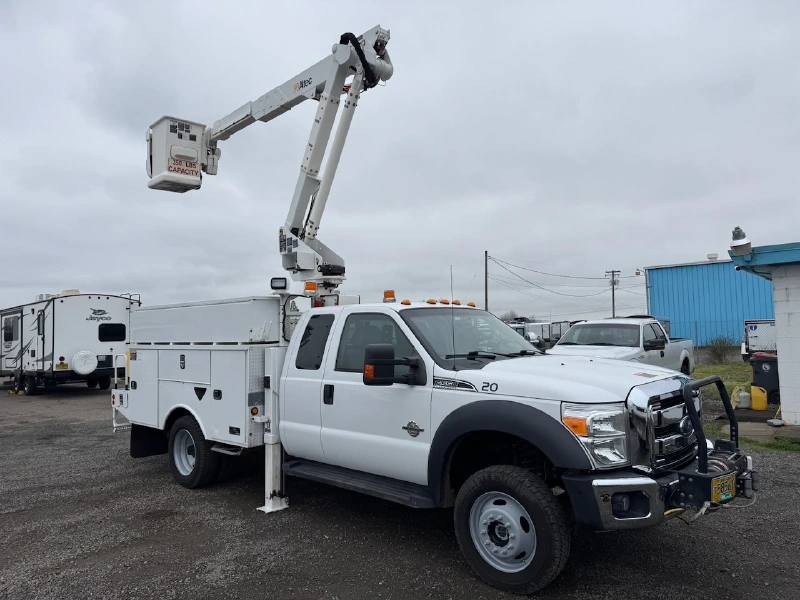 2012 FORD F550
