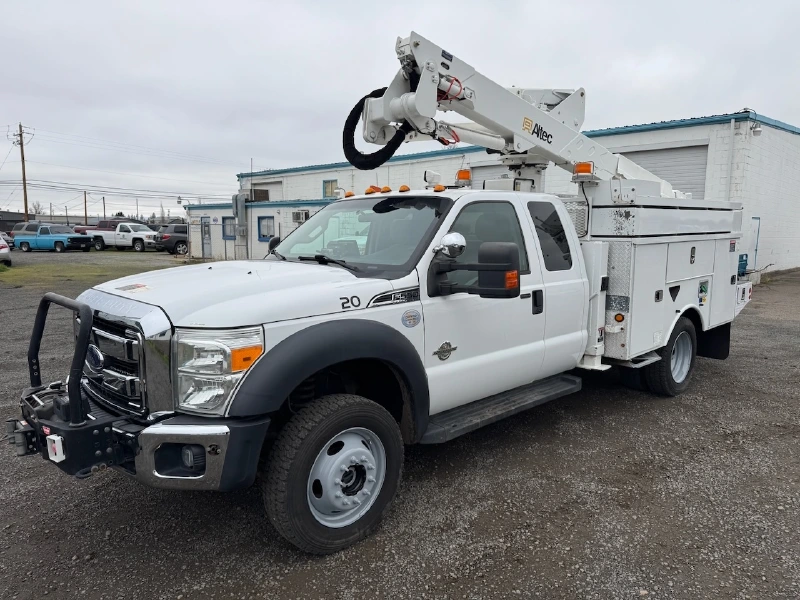 2012 FORD F550