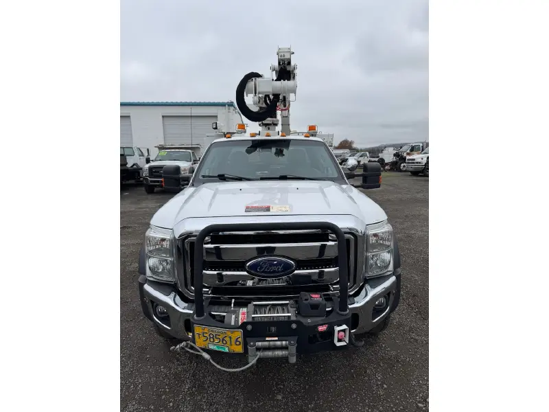 2012 FORD F550