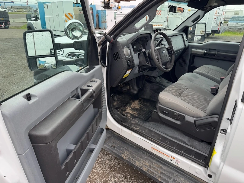 2012 FORD F550