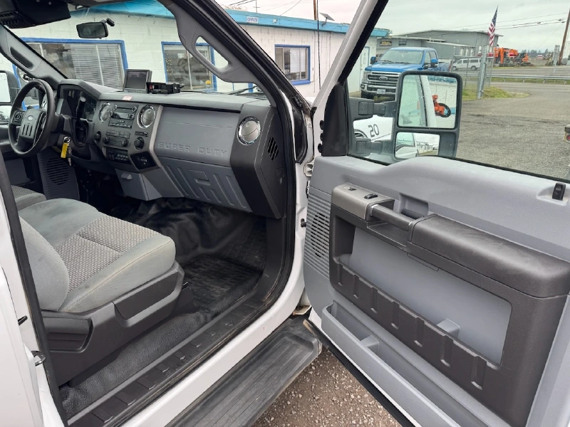 2012 FORD F550