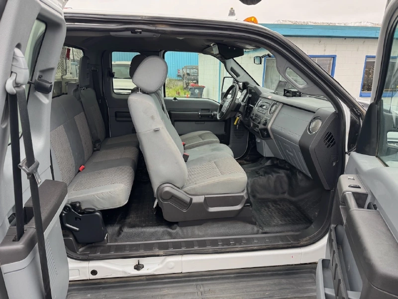 2012 FORD F550