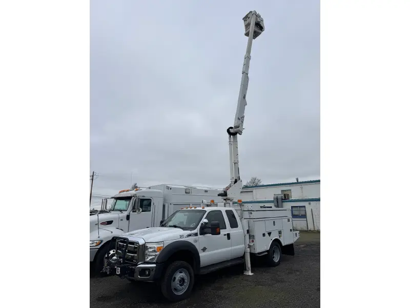 2012 FORD F550