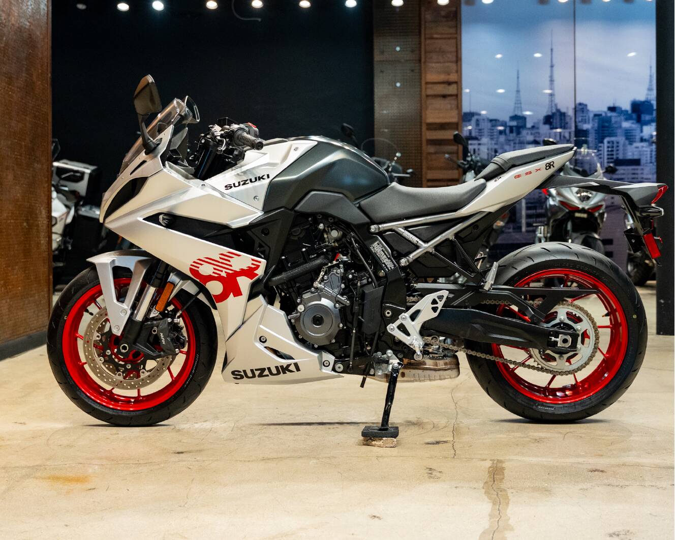 A photo of this 2024 Suzuki GSX8R