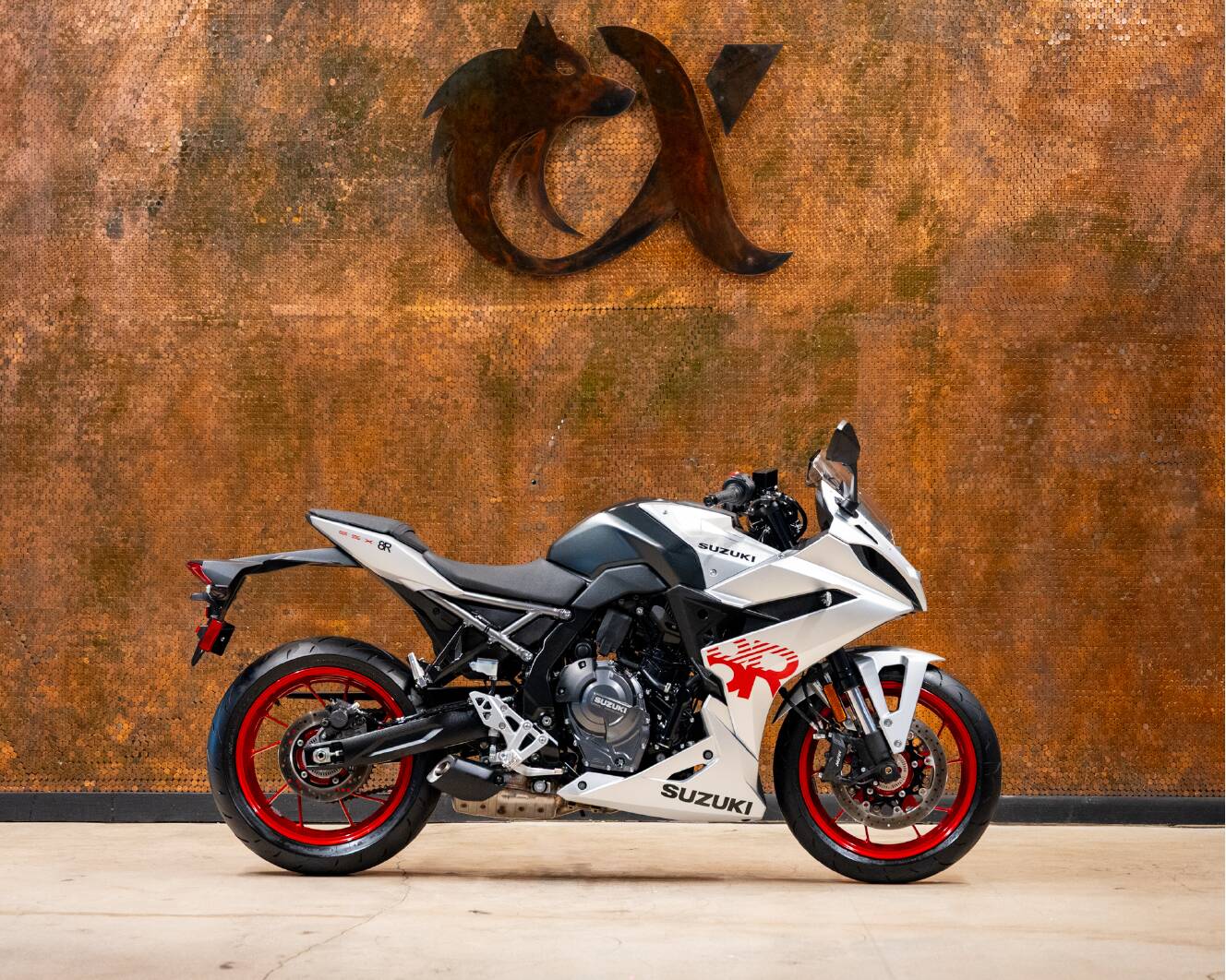 A photo of this 2024 Suzuki GSX8R