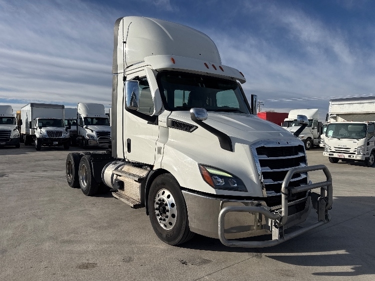 2021 FREIGHTLINER CASCADIA 116 in Aurora, CO