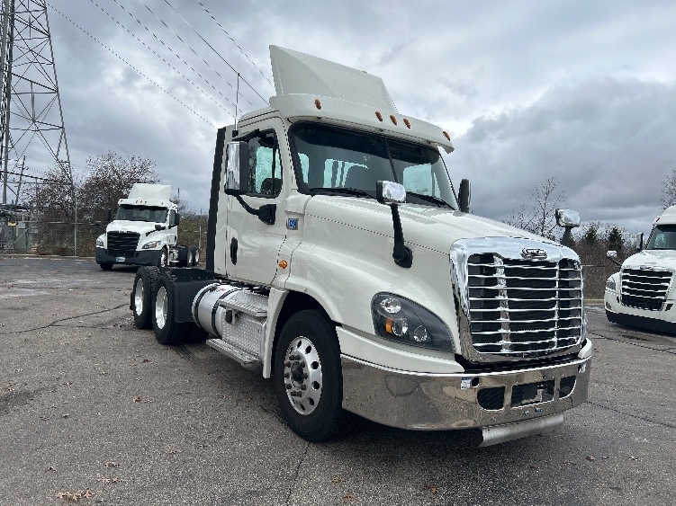 2019 FREIGHTLINER CASCADIA 125 in Romulus, MS