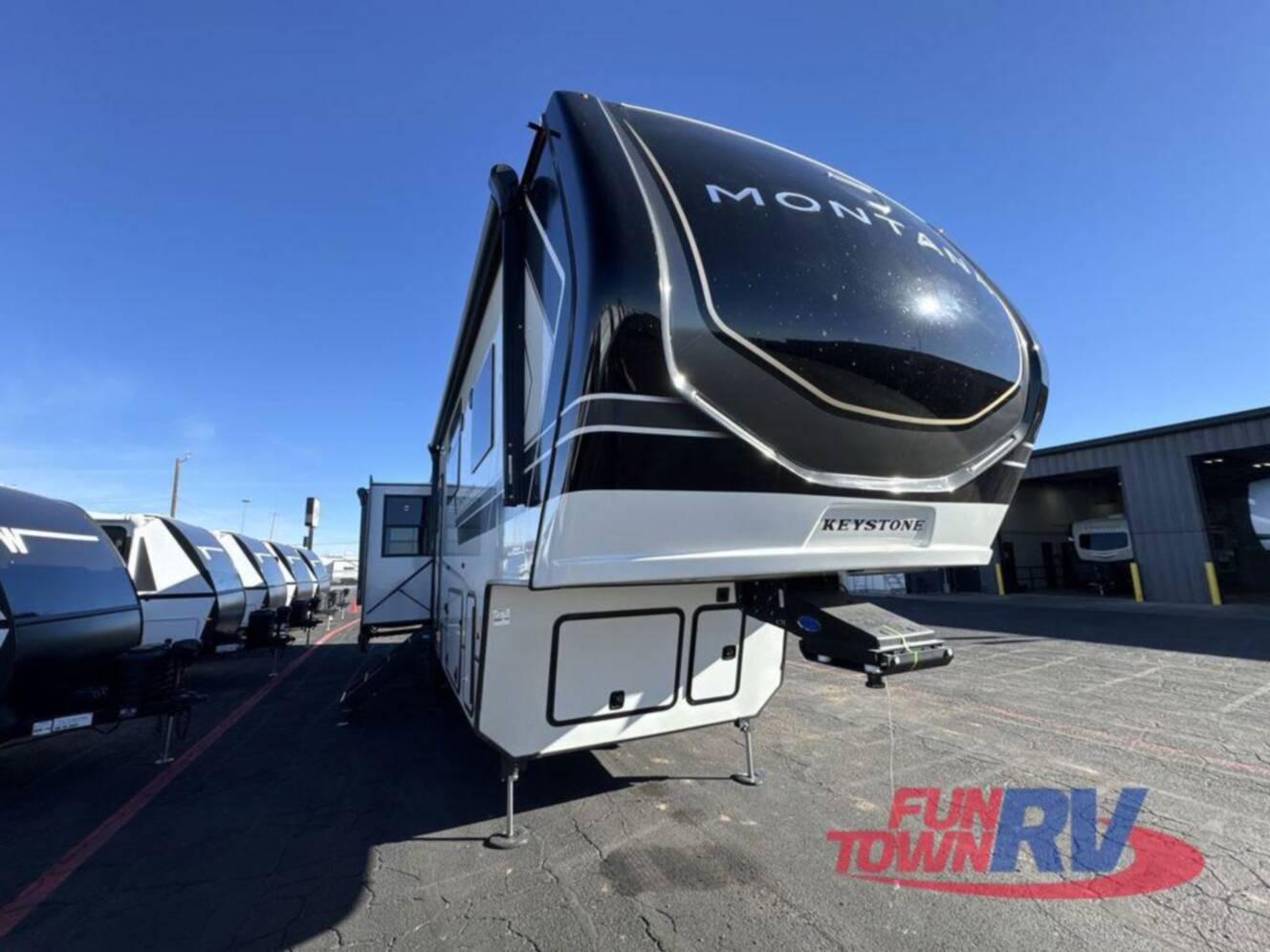 A photo of this 2026 Keystone Rv Montana 3231CK