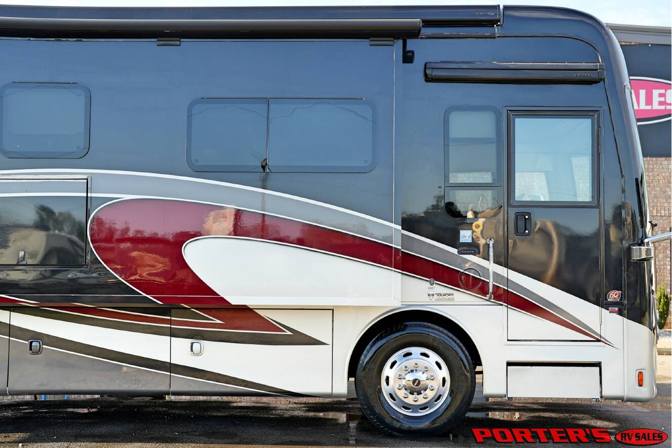A photo of this 2018 Thor Motor Coach TUSCANY 40RT