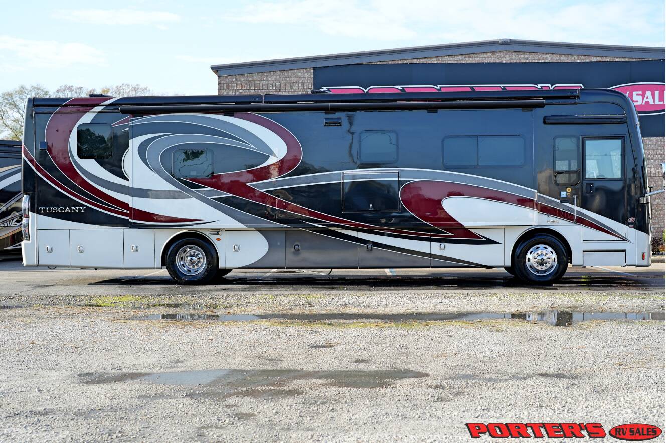 A photo of this 2018 Thor Motor Coach TUSCANY 40RT