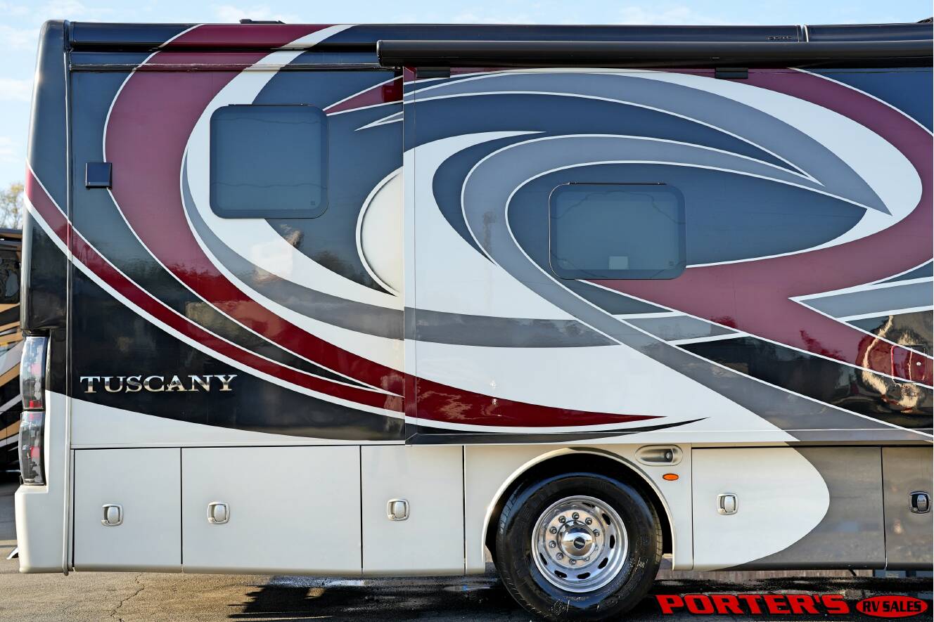 A photo of this 2018 Thor Motor Coach TUSCANY 40RT