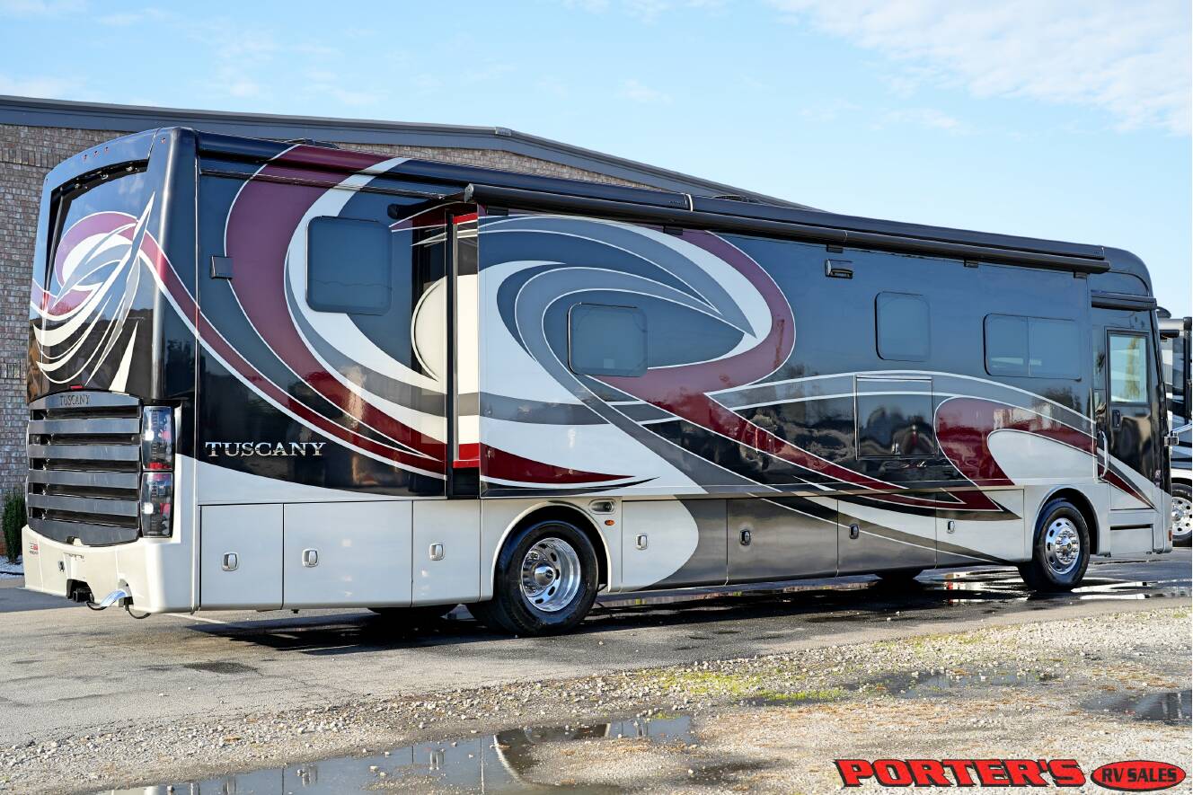 A photo of this 2018 Thor Motor Coach TUSCANY 40RT