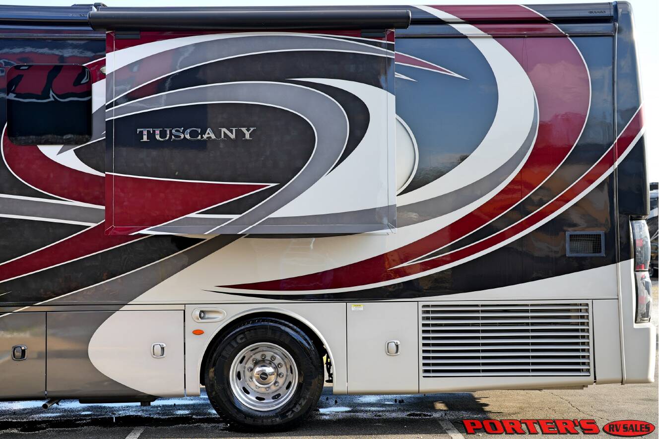 A photo of this 2018 Thor Motor Coach TUSCANY 40RT