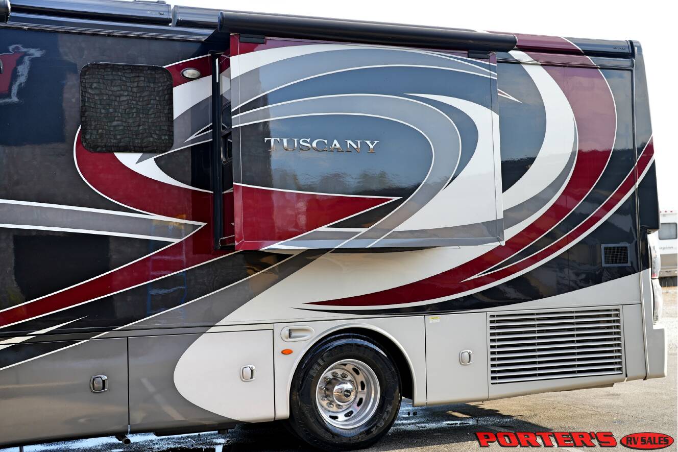 A photo of this 2018 Thor Motor Coach TUSCANY 40RT
