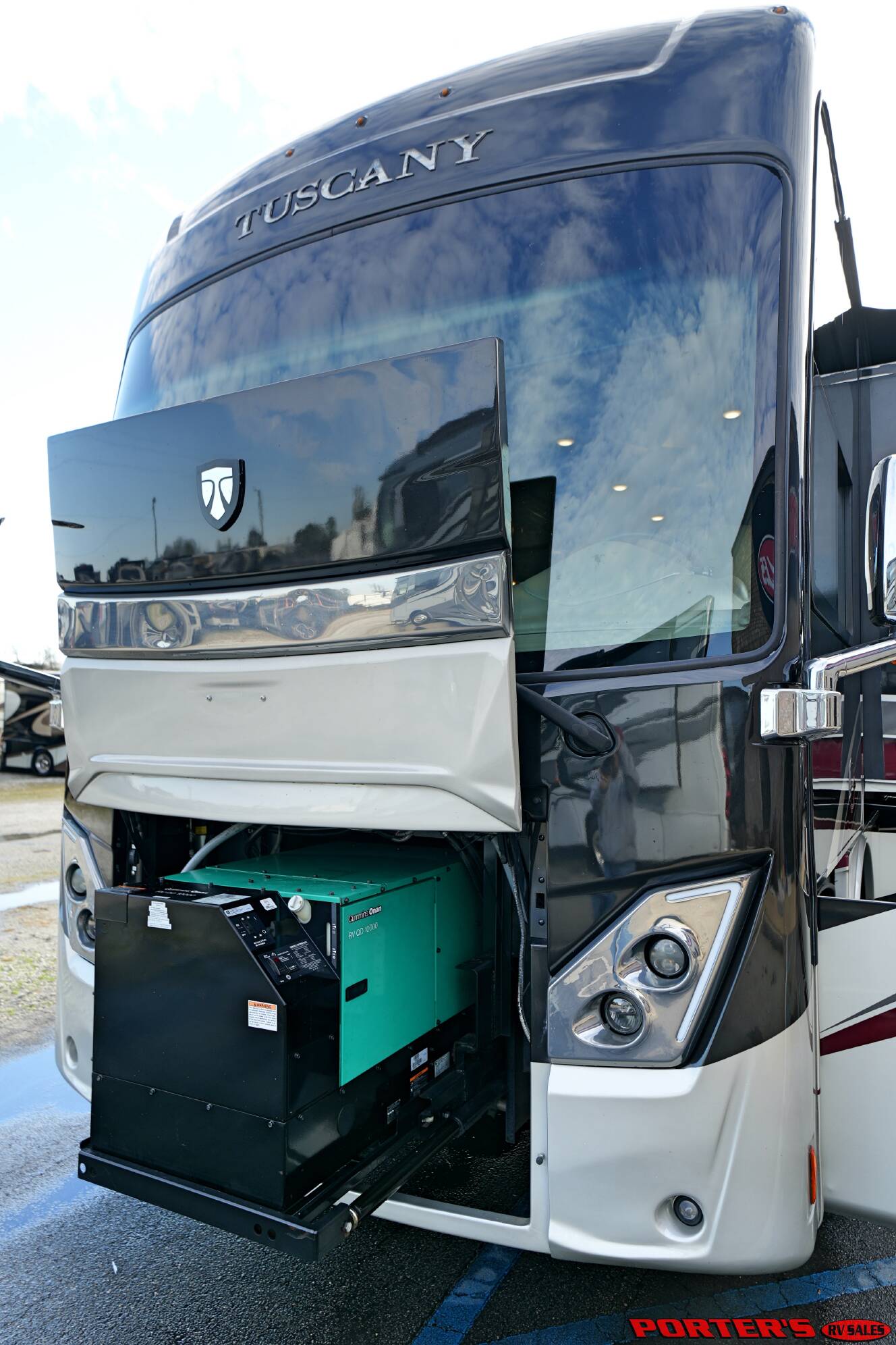 A photo of this 2018 Thor Motor Coach TUSCANY 40RT