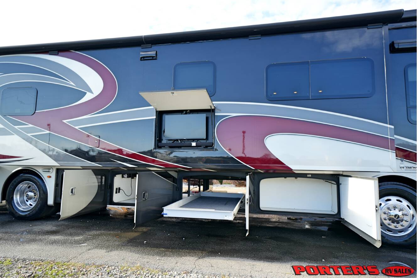 A photo of this 2018 Thor Motor Coach TUSCANY 40RT
