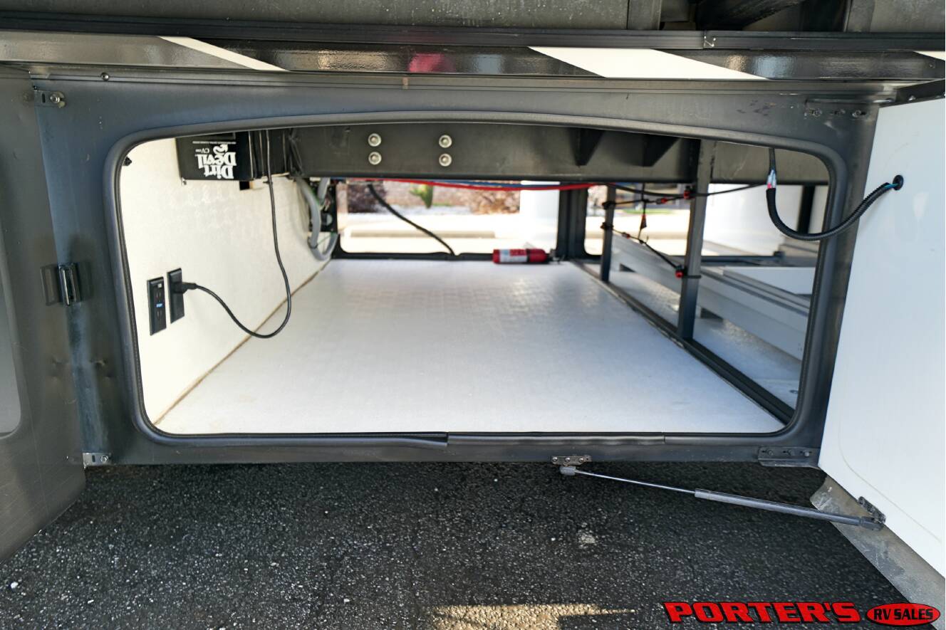 A photo of this 2018 Thor Motor Coach TUSCANY 40RT