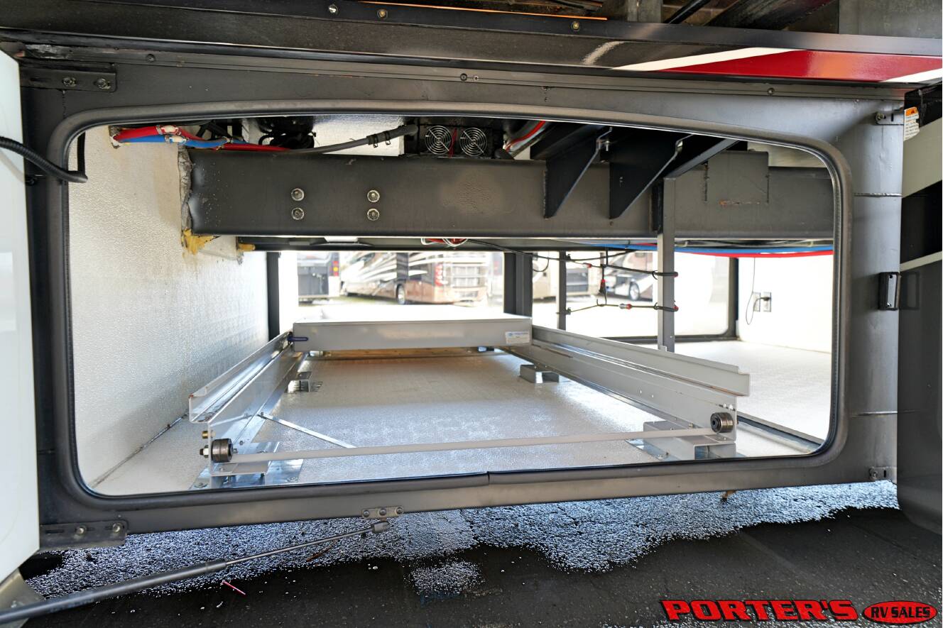 A photo of this 2018 Thor Motor Coach TUSCANY 40RT