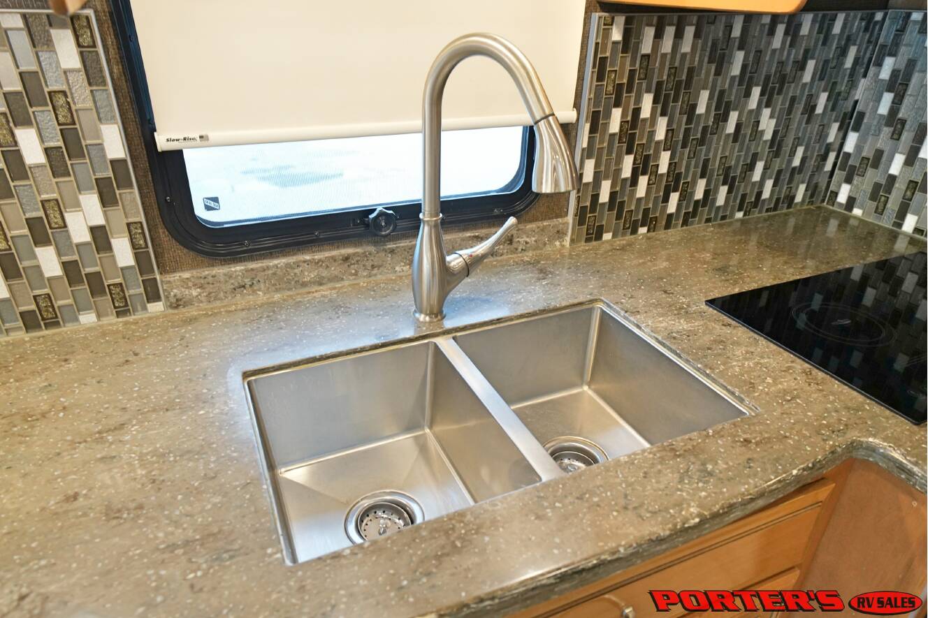 A photo of this 2018 Thor Motor Coach TUSCANY 40RT