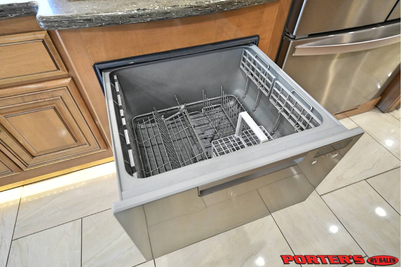 A photo of this 2018 Thor Motor Coach TUSCANY 40RT