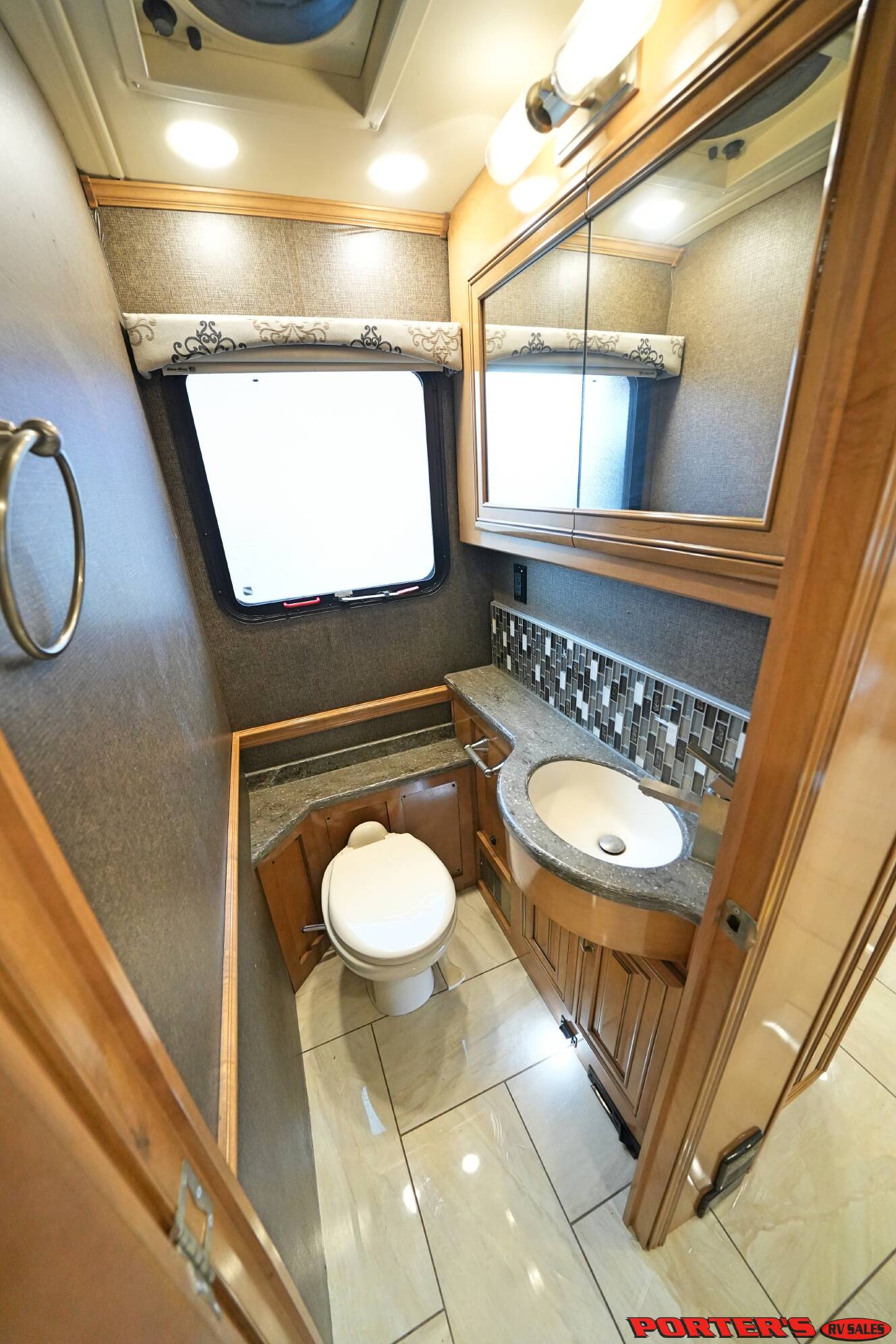 A photo of this 2018 Thor Motor Coach TUSCANY 40RT