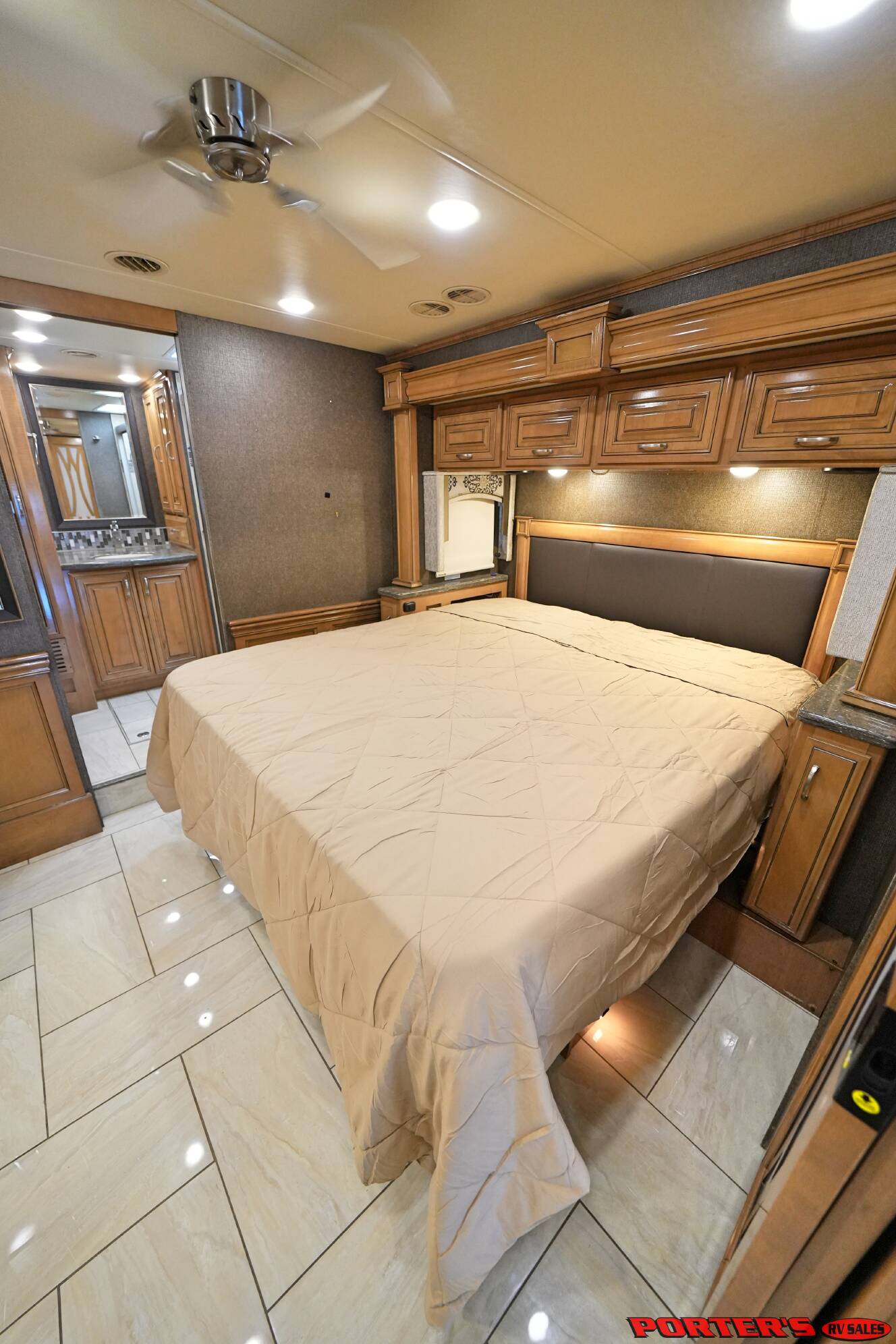 A photo of this 2018 Thor Motor Coach TUSCANY 40RT
