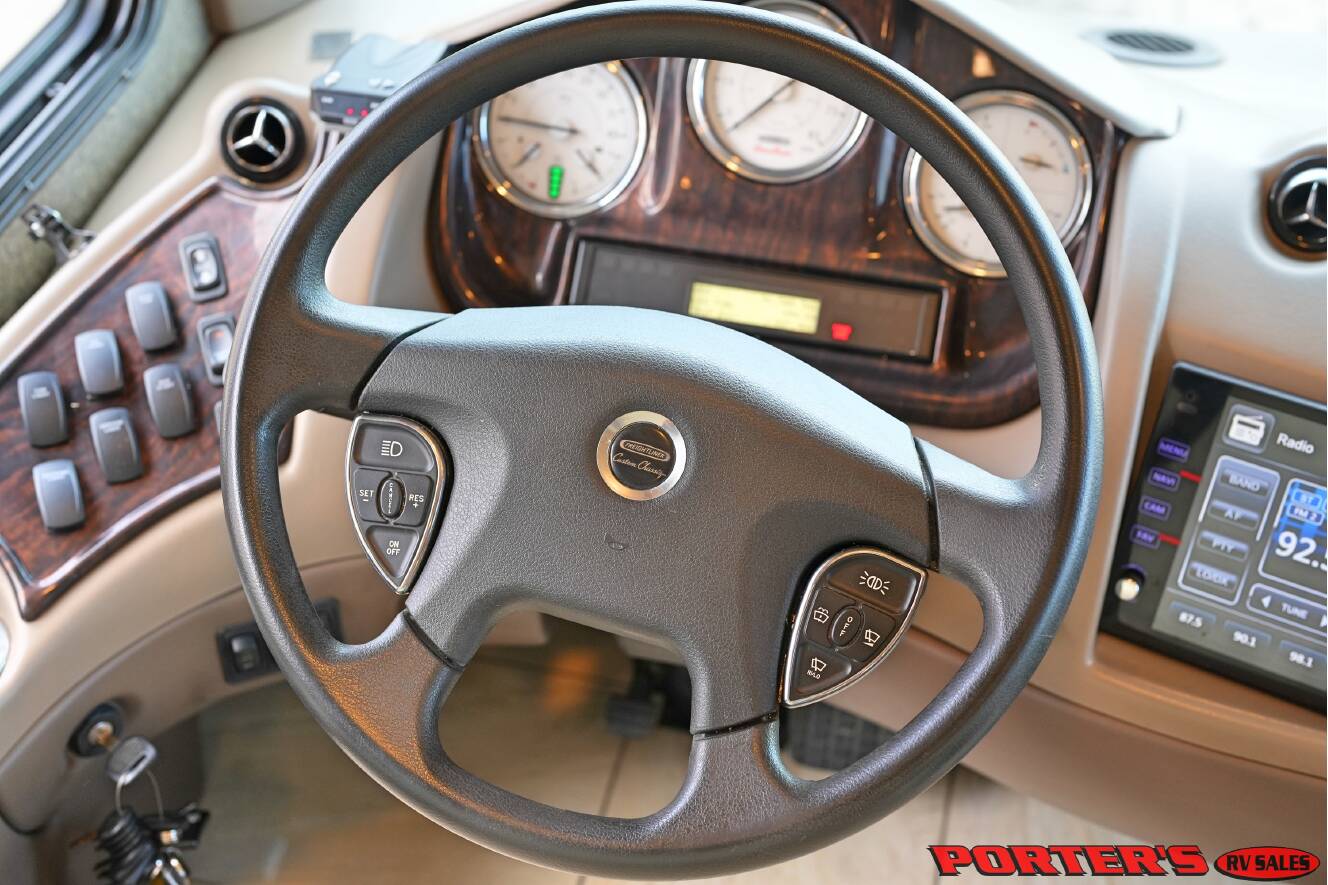 A photo of this 2018 Thor Motor Coach TUSCANY 40RT